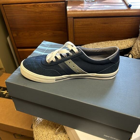 Penguin suede sneaker navy size 7 - Picture 1 of 9